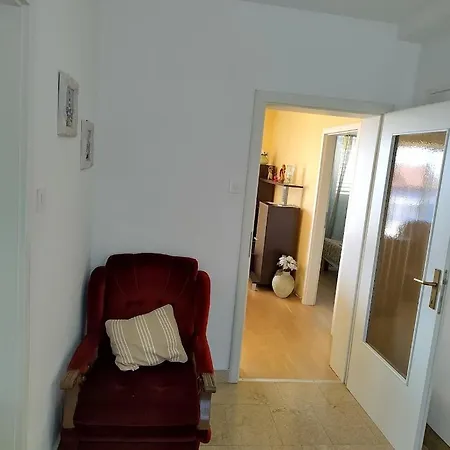 아파트 Va Zamete *